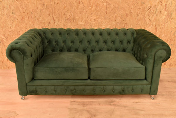 Detalle superior sofa Chester Pana Verde